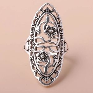 New flower vintage like Silver ring size 10